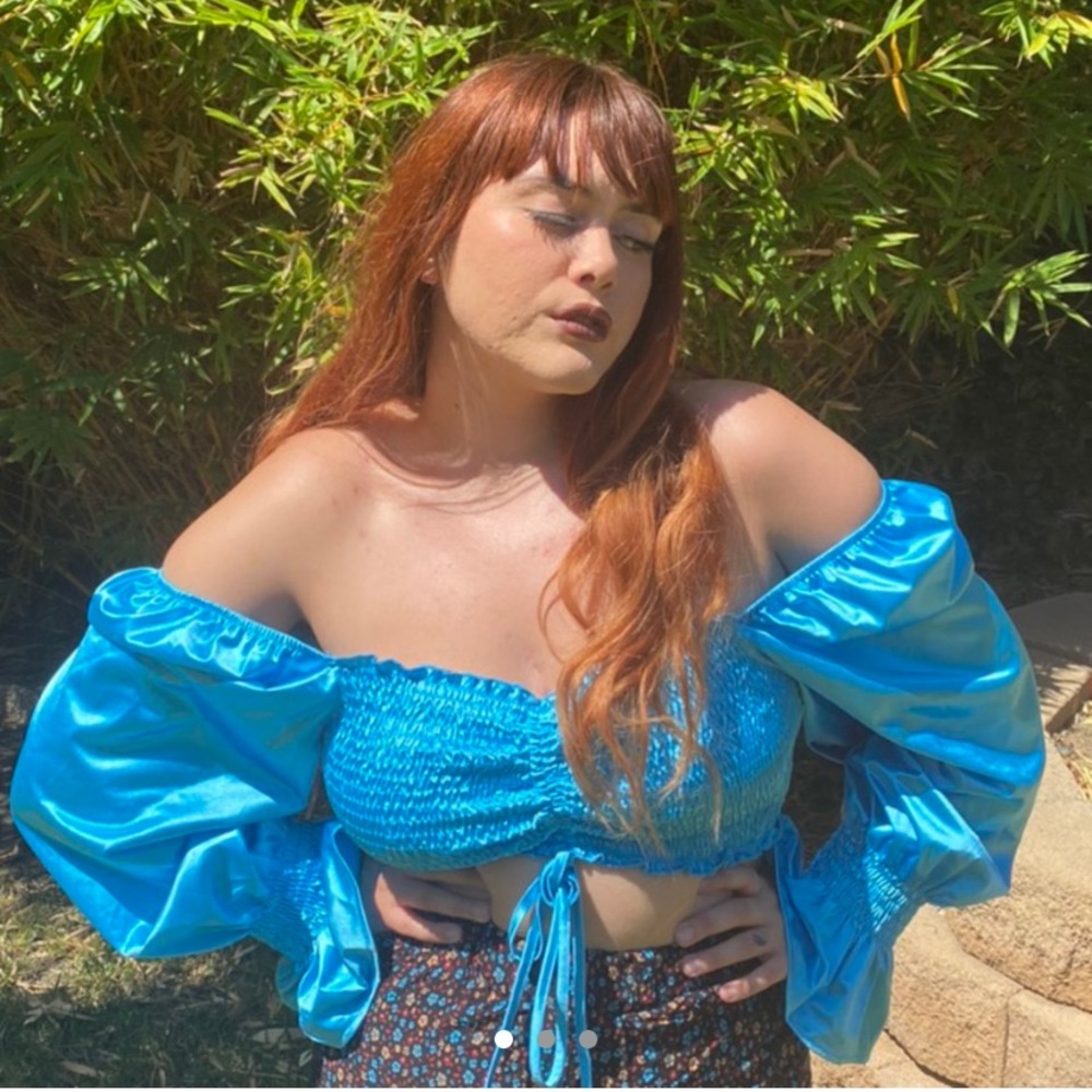 Turquoise, off the shoulder SHEIN crop top 💘